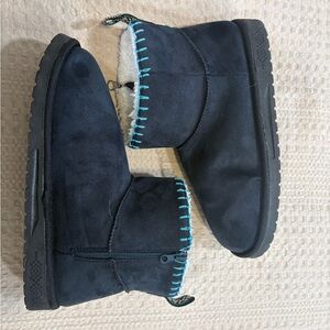 Muk Luks Women’s Tatum Bootie’s - Size 10 NWOB